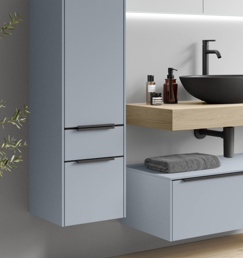 Bad Möbel mit Griff